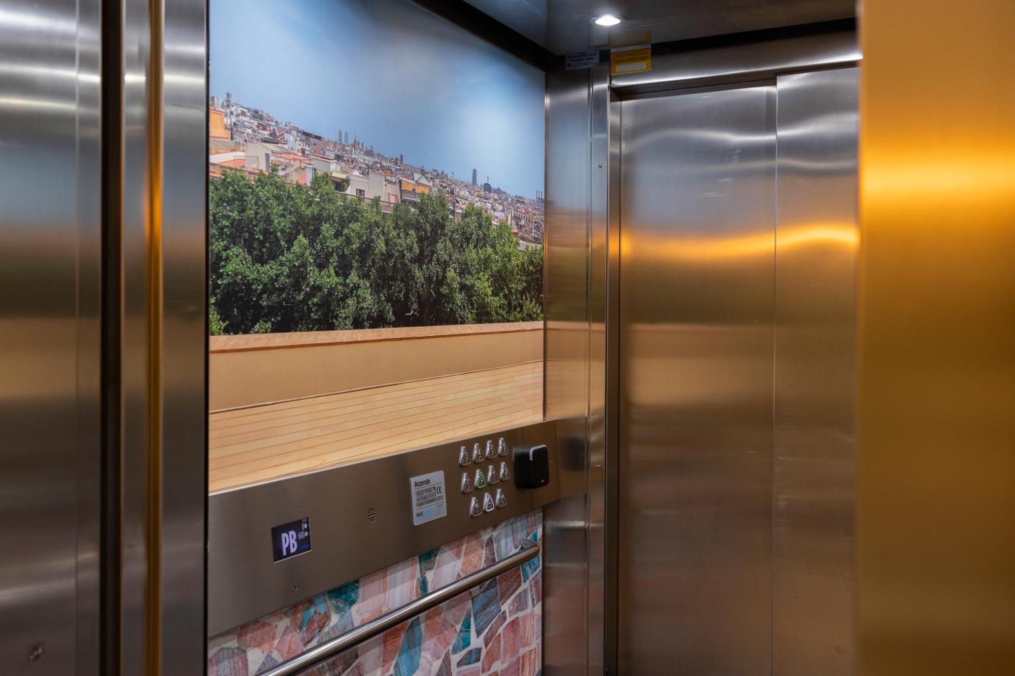Libere Barcelona Sant Antoni Aparthotel Exterior foto